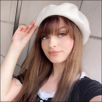 Est-elle brune, blonde ou rousse de base ?