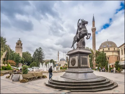 Dans quel pays se trouve Bitola ?