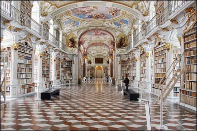 Dans quel pays se trouve Admont ?