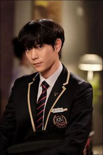 Au premier abord, tu as l'air :