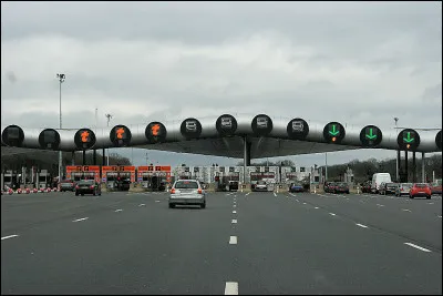 Quelle actrice a tourné dans la Plus Belle Fille du monde, Lucky Jo et les Amants du Tage ?