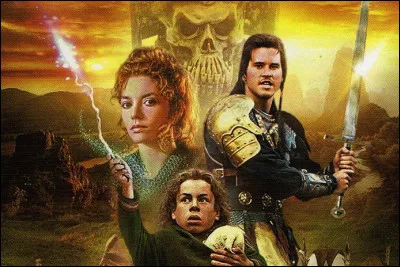 Quel est ce film, dans lequel l'acteur Warwick Davis incarne un magicien prêt à tout pour sauver la petite princesse Élora ?