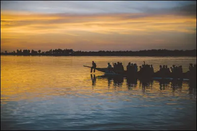 Mali : quel fleuve ne le traverse pas ?