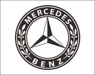 Cette étoile à trois branches est l'emblème de toutes les Mercedes-Benz à partir de 1911. Mais quelle en était l'origine ?