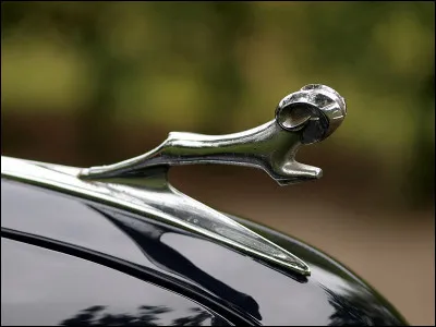 Sur quelle auto retrouvait-on ce bélier bondissant ?