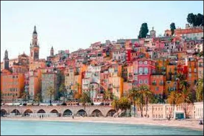 Dans quel département se trouve la ville de Menton ?