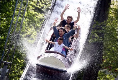 Voici un parc qui est situé dans plusieurs endroits de la France :