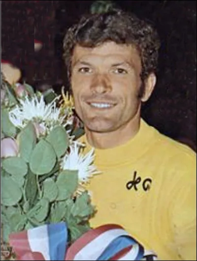 Qui est ce Bernard, coureur français, vainqueur du Tour en 1975 et 1977 ?