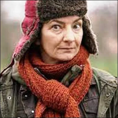 Quelle femme de cin&eacute;ma r&eacute;alise la s&eacute;rie t&eacute;l&eacute;vis&eacute;e "Capitaine Marleau" ?