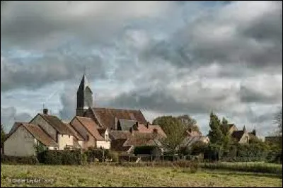 Petit tour dans le Centre-Val-de-Loire, à Frétigny. Ancienne commune de l'arrondissement de Nogent-le-Rotrou, dans le parc naturel régional du Perche, elle se situe dans le département ...