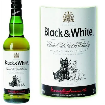 Sur les bouteilles de Whisky Black & White, de quelles races sont les chiens qui figurent sur l'étiquette ?