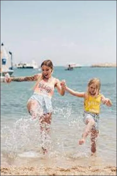 Quel âge a Roxane ? (en 2020)