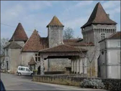 Nous terminons notre balade au château de Varaignes. Commune Périgourdine, elle se situe dans l'ex région ...