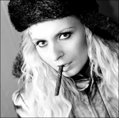 Complétez : 
"Því heit eg á..."