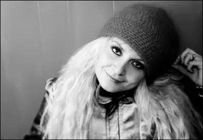 Complétez : 
"Minnst þú, mildingur..."