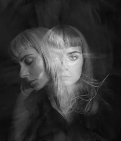 Complétez : 
"Helzt hverja..."