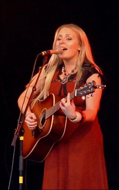 Complétez : 
"Var tú tá við mina..."