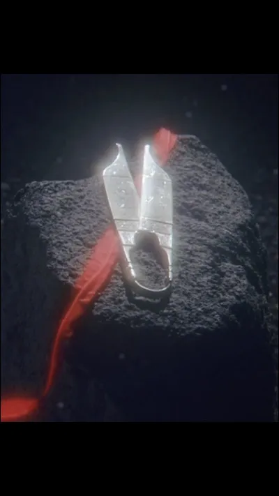 Qui a utilisé ces ciseaux ?