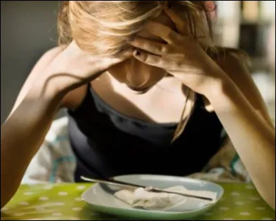 Au cours des deux dernières semaines as-tu perdu ou gagné beaucoup de poids (> 5 % de ton poids) ?