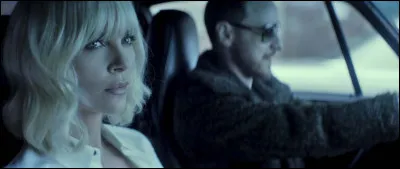 Dans quel film Charlize Theron et James McAvoy sont-ils agents secrets ?