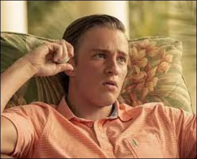 Rafe, le frère de Sarah, se sent rejeté par :