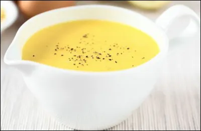 Quelle est cette sauce, une &eacute;mulsion chaude de beurre, de jaunes d'oeuf, de jus de citron ou de vinaigre ?
