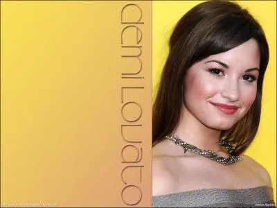 Dans quelle serie, Demi joue t-elle Hayley ?