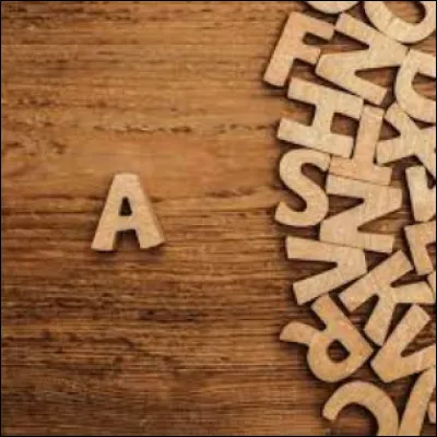 Ton personnage a-t-il un "A" dans son nom ?