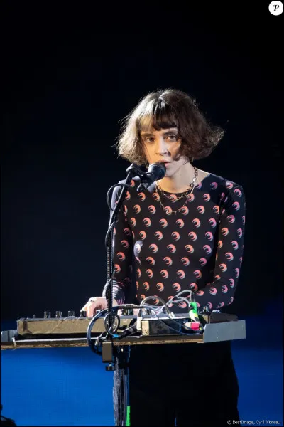 Quelle chanson de Pomme n'existe pas ?