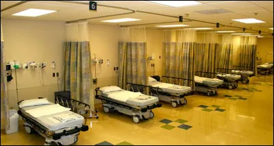 Dans cette salle, on trie les patients en fonction de leur état de santé. Dans les urgences d'une ville, quel est son nom ?