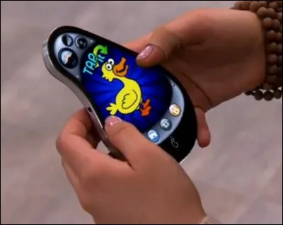 Pourquoi Cat tape-t-elle le canard sur son téléphone ?