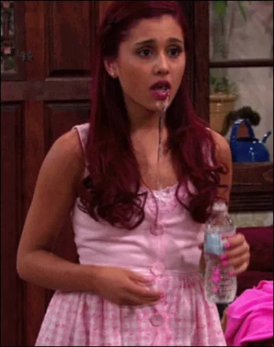 Pourquoi Cat crache-t-elle de l'eau ?