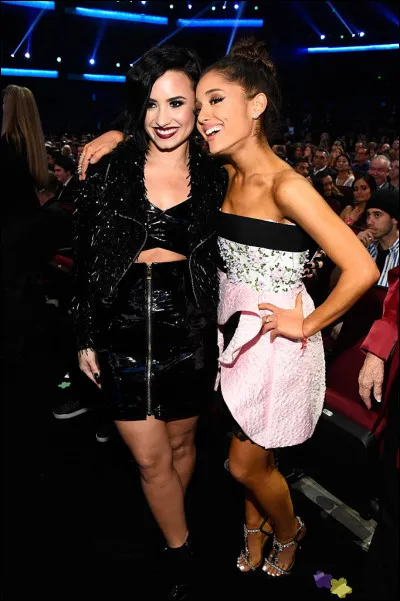 Quelle taille se rapproche le plus de la tienne ?