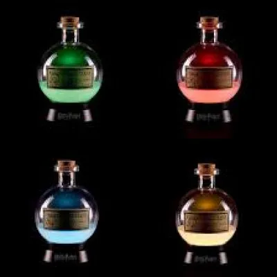 Tu te retrouves dans une pièce avec quatre gobelets devant toi, chacun contenant une potion différente. Laquelle voudrais-tu boire ?