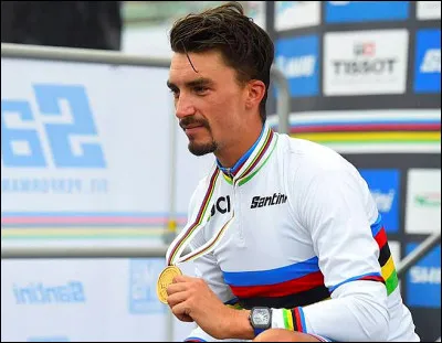 Tu viens d'être sacré champion du monde !
Comment ta course s'est-elle passée ?