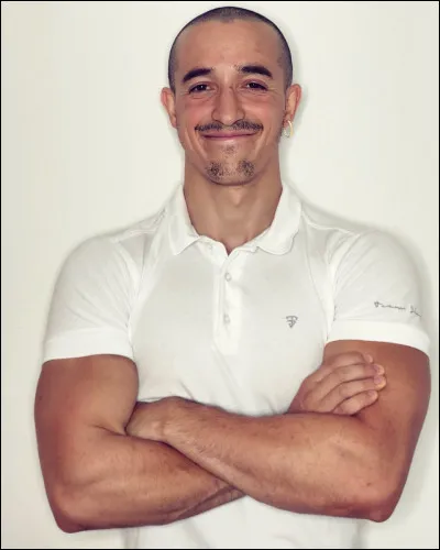 Quel est le vrai prénom de sa copine ?