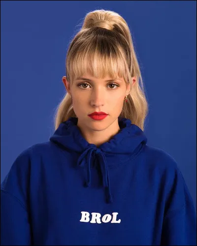 Laquelle de ces chansons a été interprétée par cette chanteuse ?