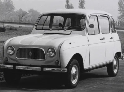 Quel est le type de transmission de la Renault 4 de 1961 ?
