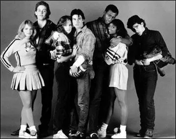 Elle joue au ct du jeune Tom Cruise dans :