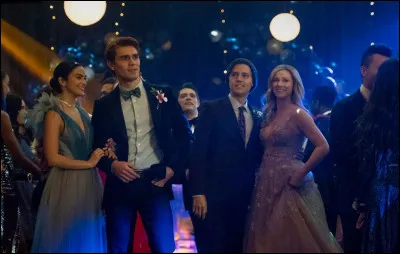 Dans quel épisode a eu lieu le bal de promo de fin d'année ?