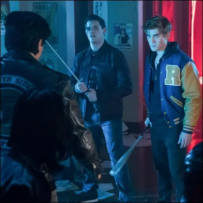 Qui est actuellement en couple avec la jolie mannequin française Clara Berry ?