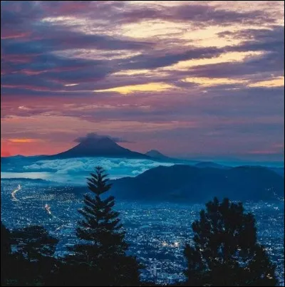 Lequel de ces pays fait partie de l'Amérique centrale ?