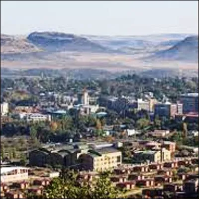 Quel ancien territoire britannique devenu ind&eacute;pendant en 1966 a pour capitale Maseru ?