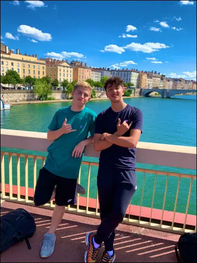 Combien a-t-il fait de clips ?