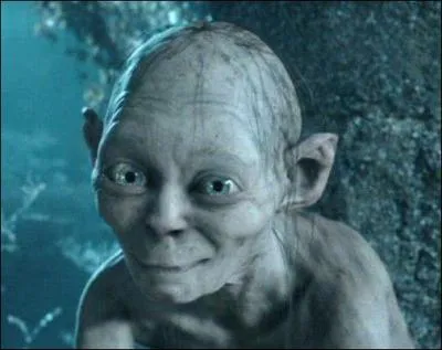 Avant de prendre cet aspect, comment Gollum s'appelait-il ?