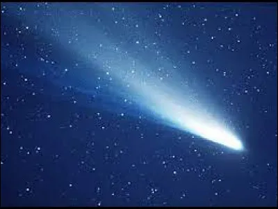 Les comètes sont connues depuis l'antiquité. A la fin du XVIIe siècle l'astronome anglais, …. , suggéra que les comètes apparues 1531, 1607 et 1682 pourraient bien être un seul et même objet. Il prédit son retour en décembre 1758. 
La comète fut au rendez-vous et porte depuis le nom du 
savant qui a découvert sa périodicité (75 ans).