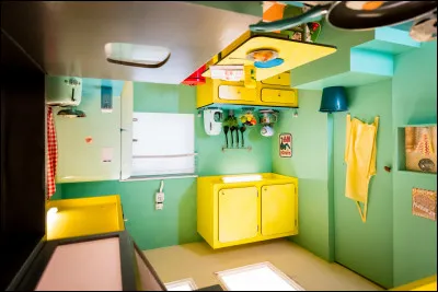 Dans "Fort Boyard", à l'épreuve du "Monde à l'Envers", que doit récupérer le candidat pour avoir la clé ?