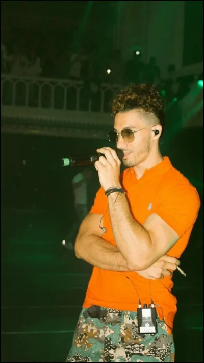 Quel est le vrai nom de N.O.S ?