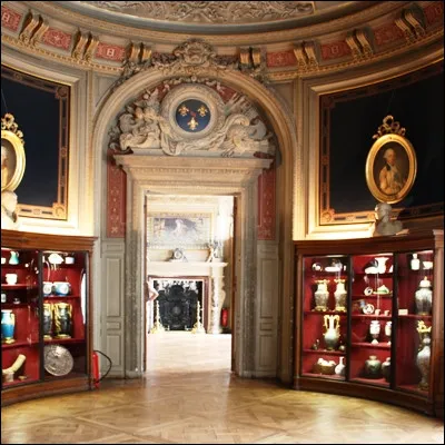 Quelle pi&egrave;ce servait de salle d�attente dans les demeures de personnalit&eacute;s importantes ?