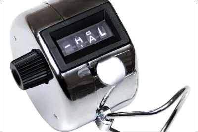 Récréation > Dans le célèbre "2001, L'Odyssée de l'Espace" (de Kubrik et Clarke), le super-ordinateur s'appelle "HAL" : si l'on "bouge" ces 3 lettres dans un certain ordre, on trouve...